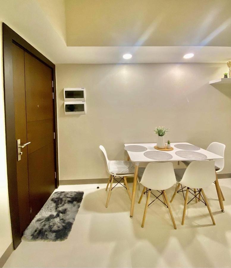 Uptown Parksuites Taguig Exteriér fotografie
