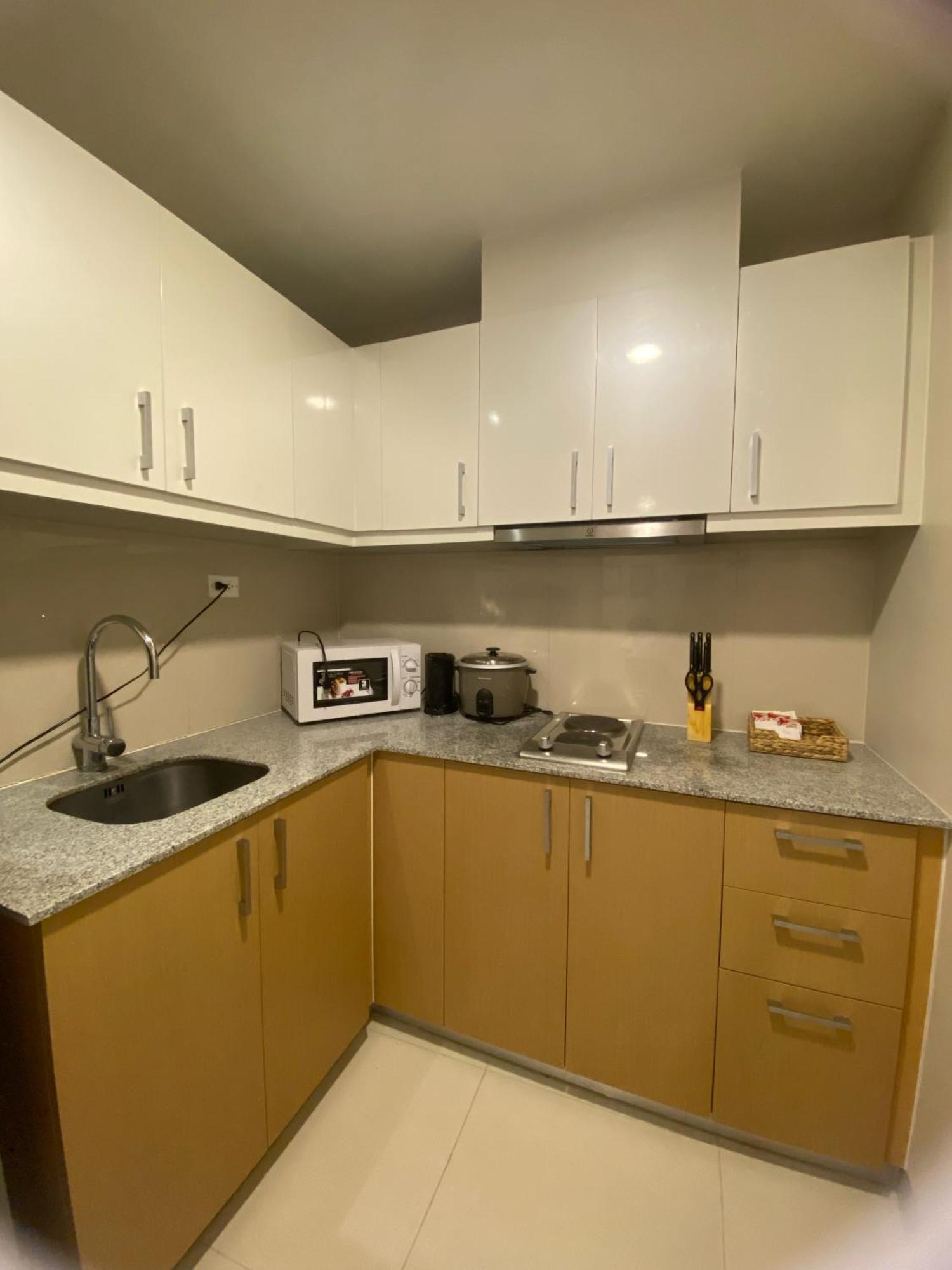 Uptown Parksuites Taguig Exteriér fotografie